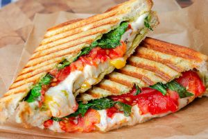 Sebzeli Karışık Tost